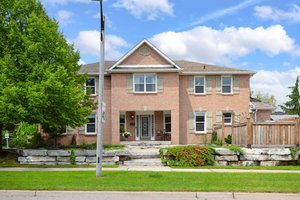 105 St Michaels Crescent, Bolton, ON L7E 5Y4, Canada Photo 1