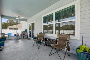 Screened-in Porch