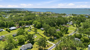 Great Neighborhood but NO HOA!