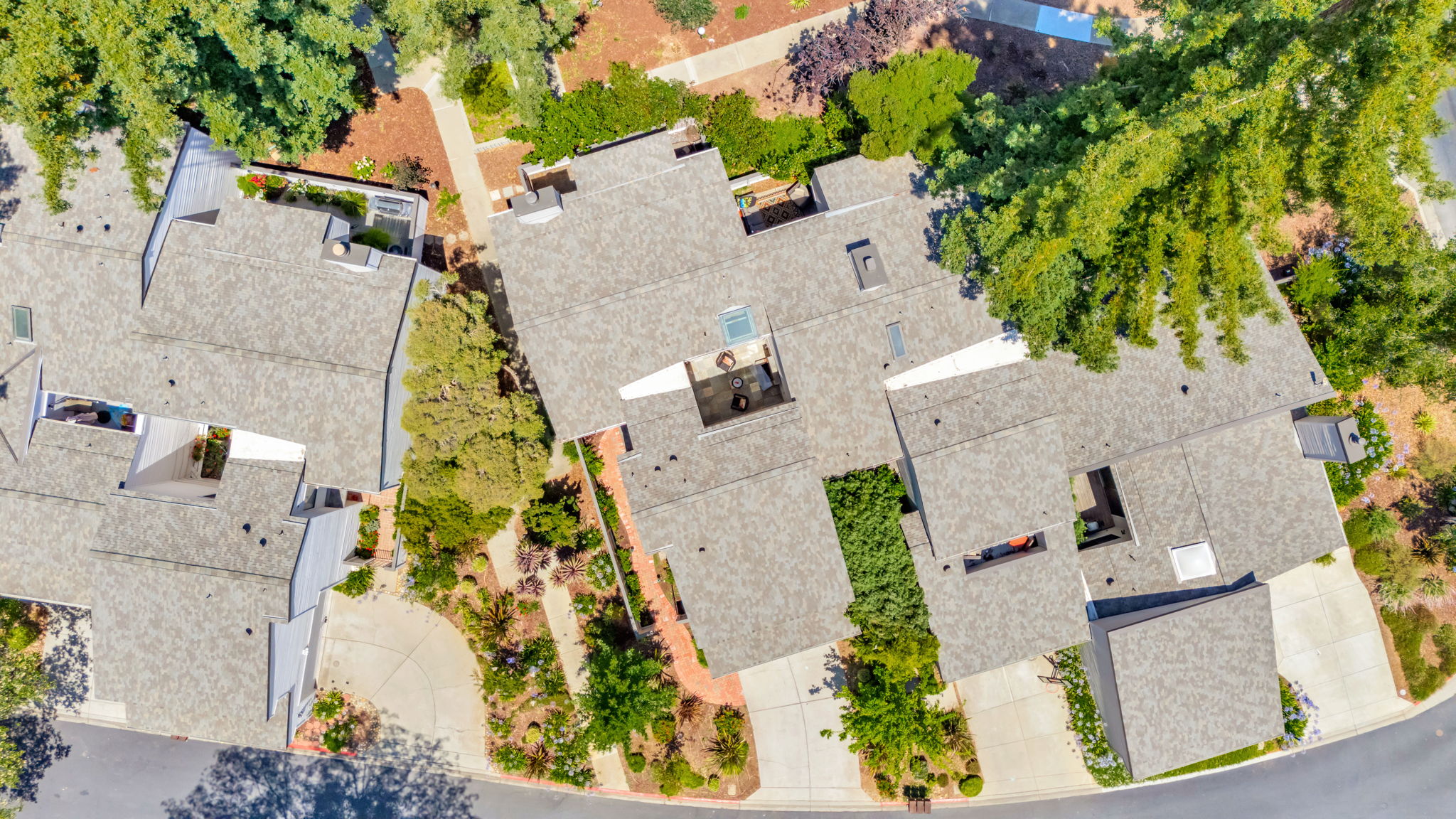 006_AERIAL_ 105 Strathmore Pl 