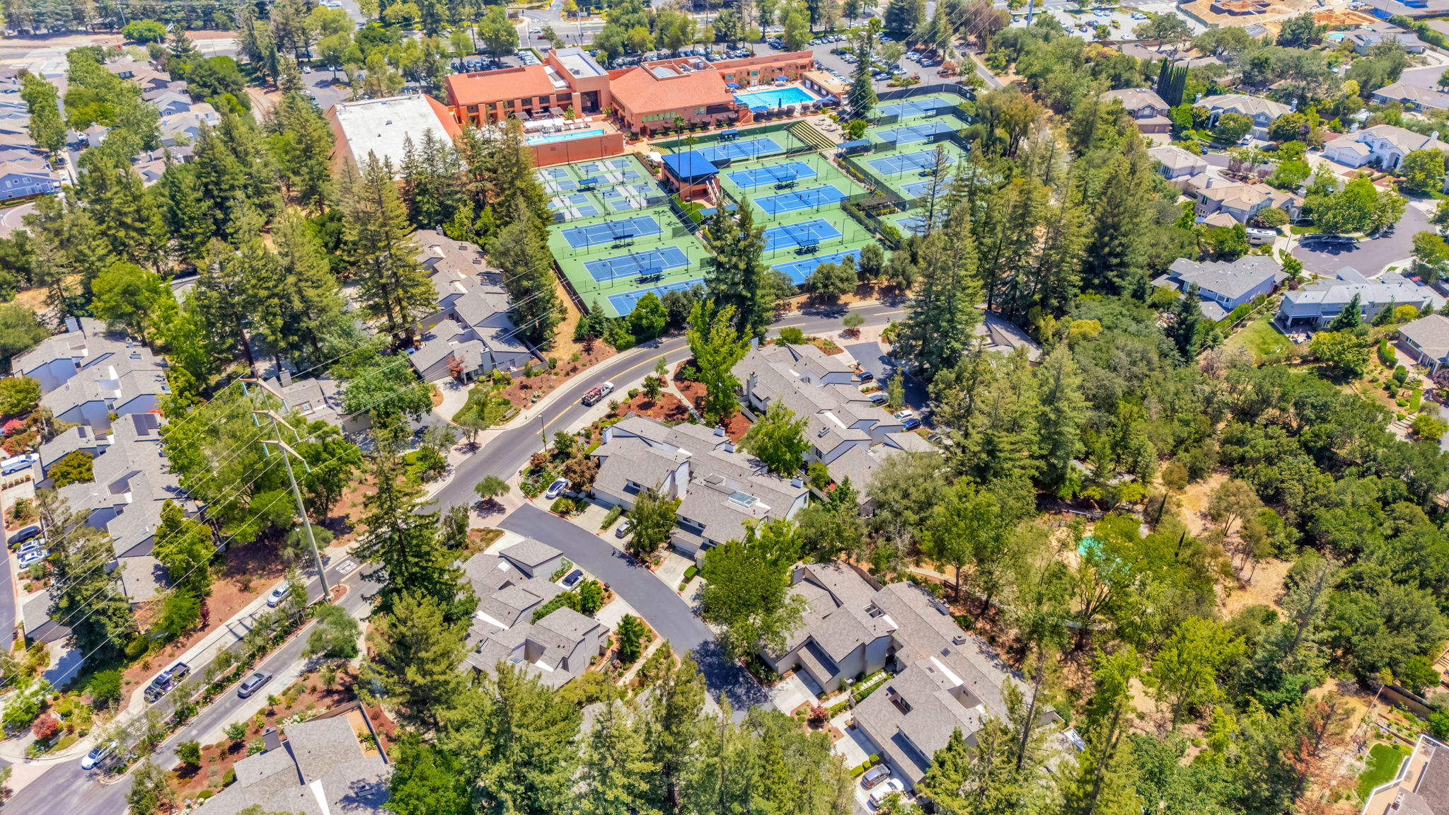 011_AERIAL_ 105 Strathmore Pl 