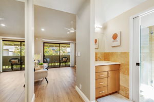 028_105 Strathmore Pl