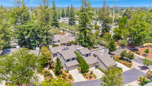 020_AERIAL_ 105 Strathmore Pl 