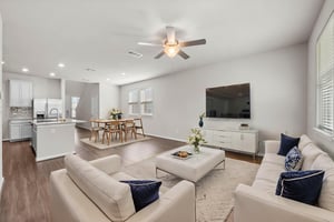 MVM06765 virtually staged.jpeg