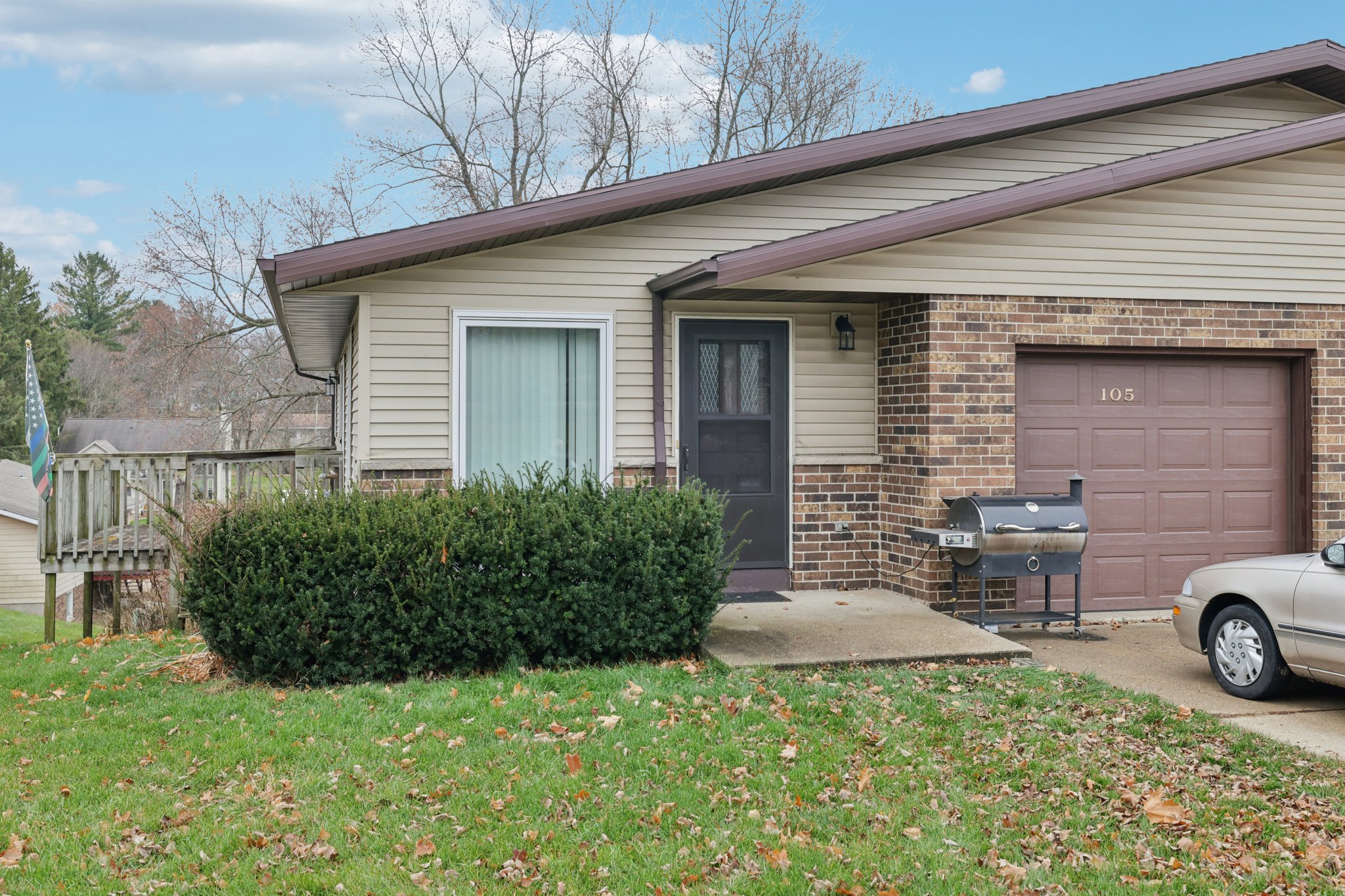 W Garfield St-S2611-005.jpg