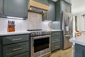 Woodland Dr-2406-015.jpg