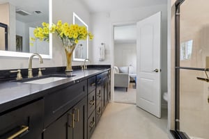 Woodland Dr-2406-026.jpg