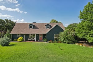 Woodland Dr-2406-035.jpg
