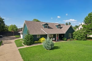 Woodland Dr-2406-036.jpg
