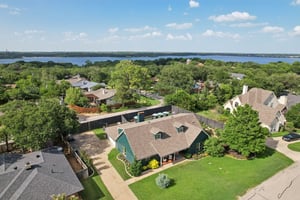 Woodland Dr-2406-037.jpg