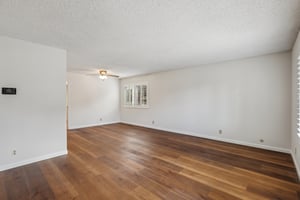 Woodstock Ct-S1004-008.jpg