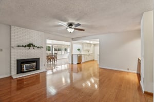 Woodstock Ct-S1004-010.jpg