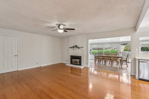 Woodstock Ct-S1004-011.jpg