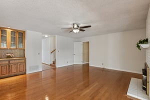 Woodstock Ct-S1004-014.jpg