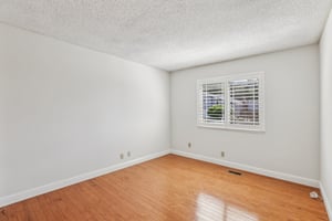 Woodstock Ct-S1004-027.jpg