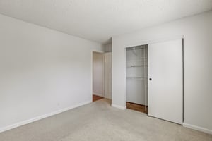 Woodstock Ct-S1004-033.jpg