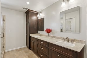 Woodstock Ct-S1004-035.jpg