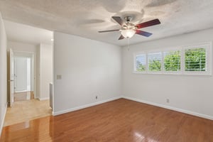 Woodstock Ct-S1004-039.jpg