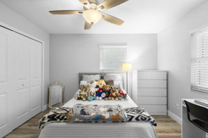  Photo 40