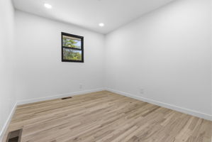 211050 Greenfield CT