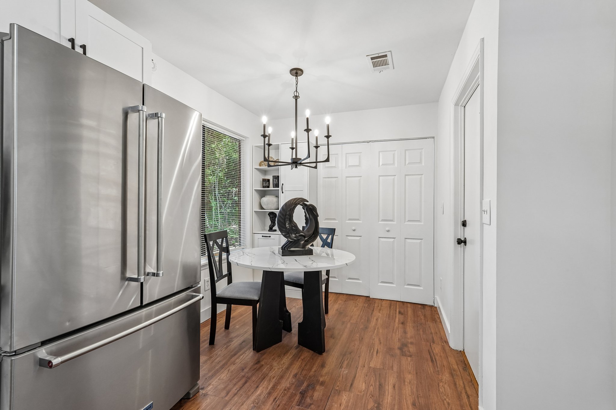 Parkwest Ct-S2506-009.jpg