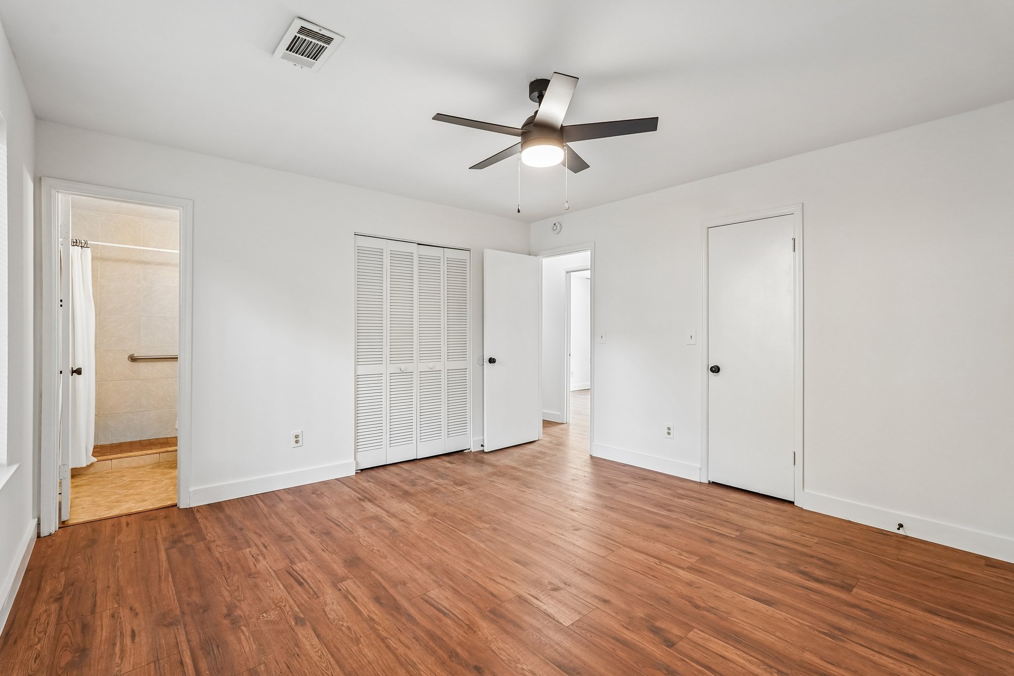 Parkwest Ct-S2506-029.jpg