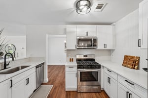 Parkwest Ct-S2506-013.jpg