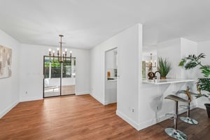 Parkwest Ct-S2506-015.jpg