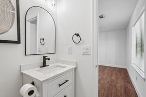 Parkwest Ct-S2506-033.jpg
