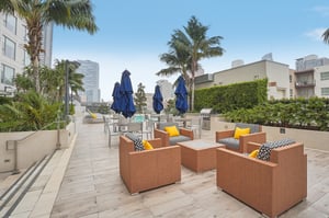 S Grand Ave 709-024.jpg