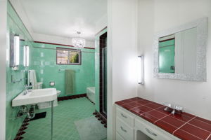  Photo 30