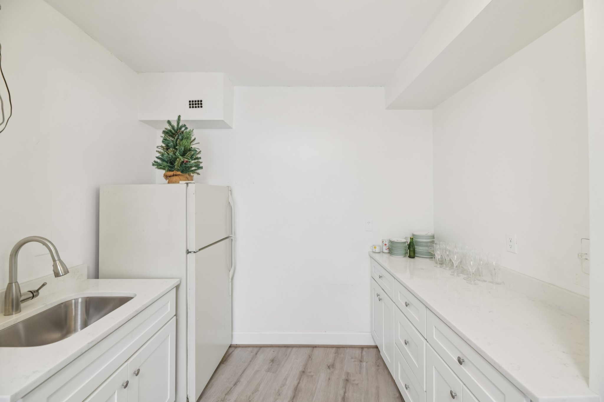 Rockville Pike 704-0201-906.jpg