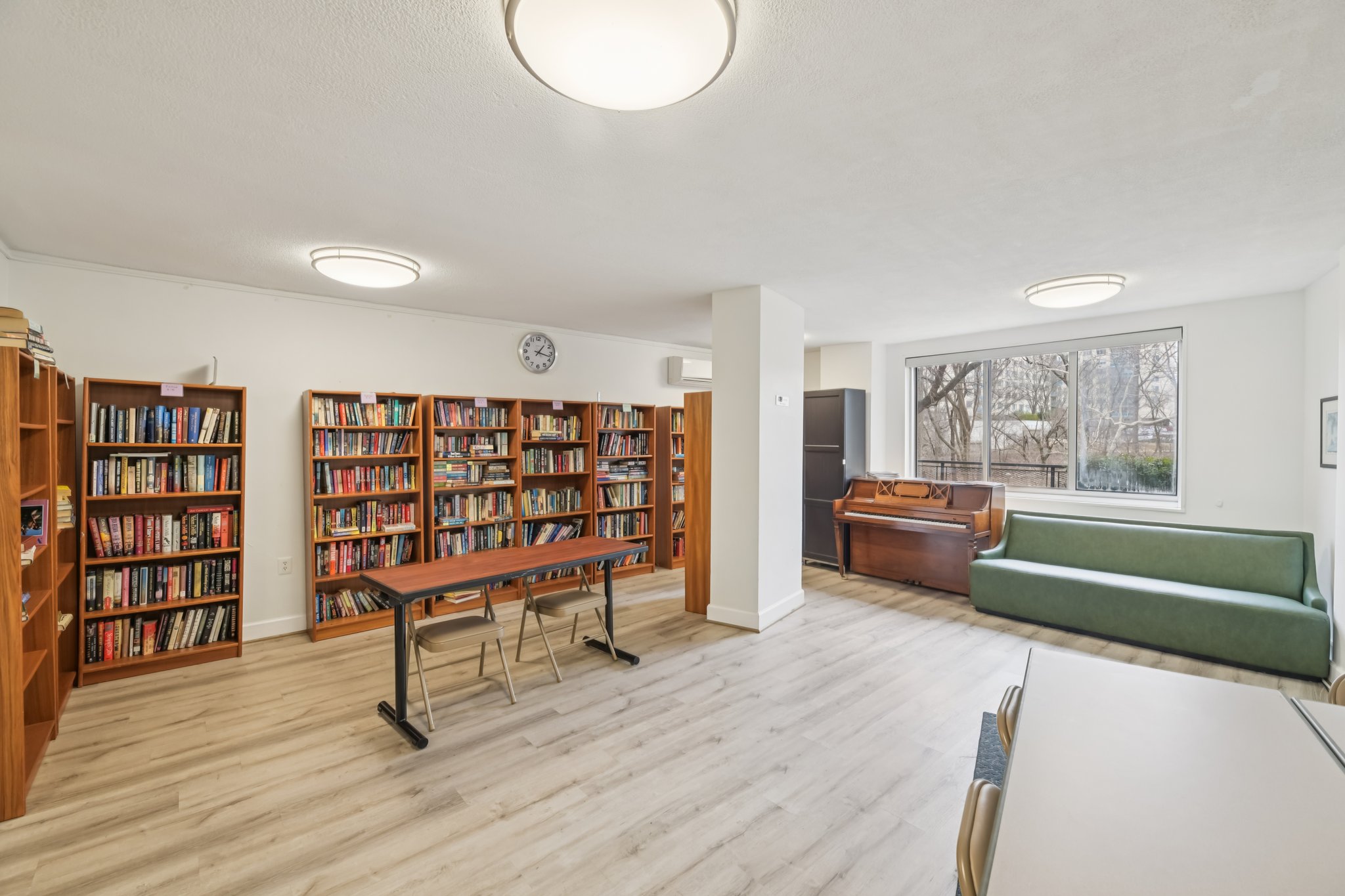 Rockville Pike 704-0201-907.jpg