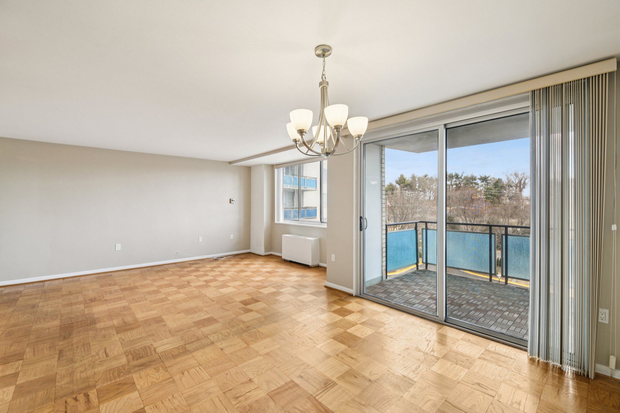 Rockville Pike 704-S0201-010.jpg