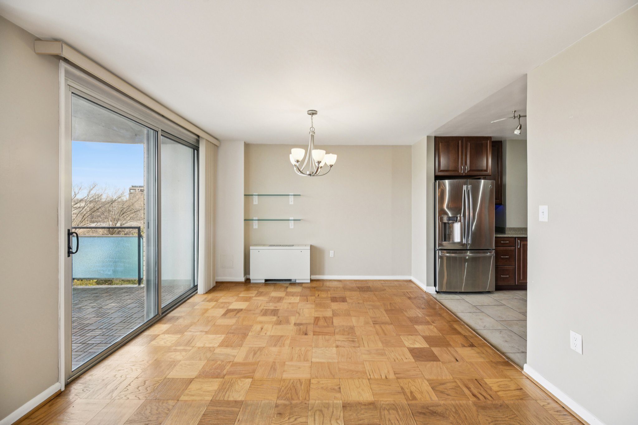 Rockville Pike 704-S0201-014.jpg