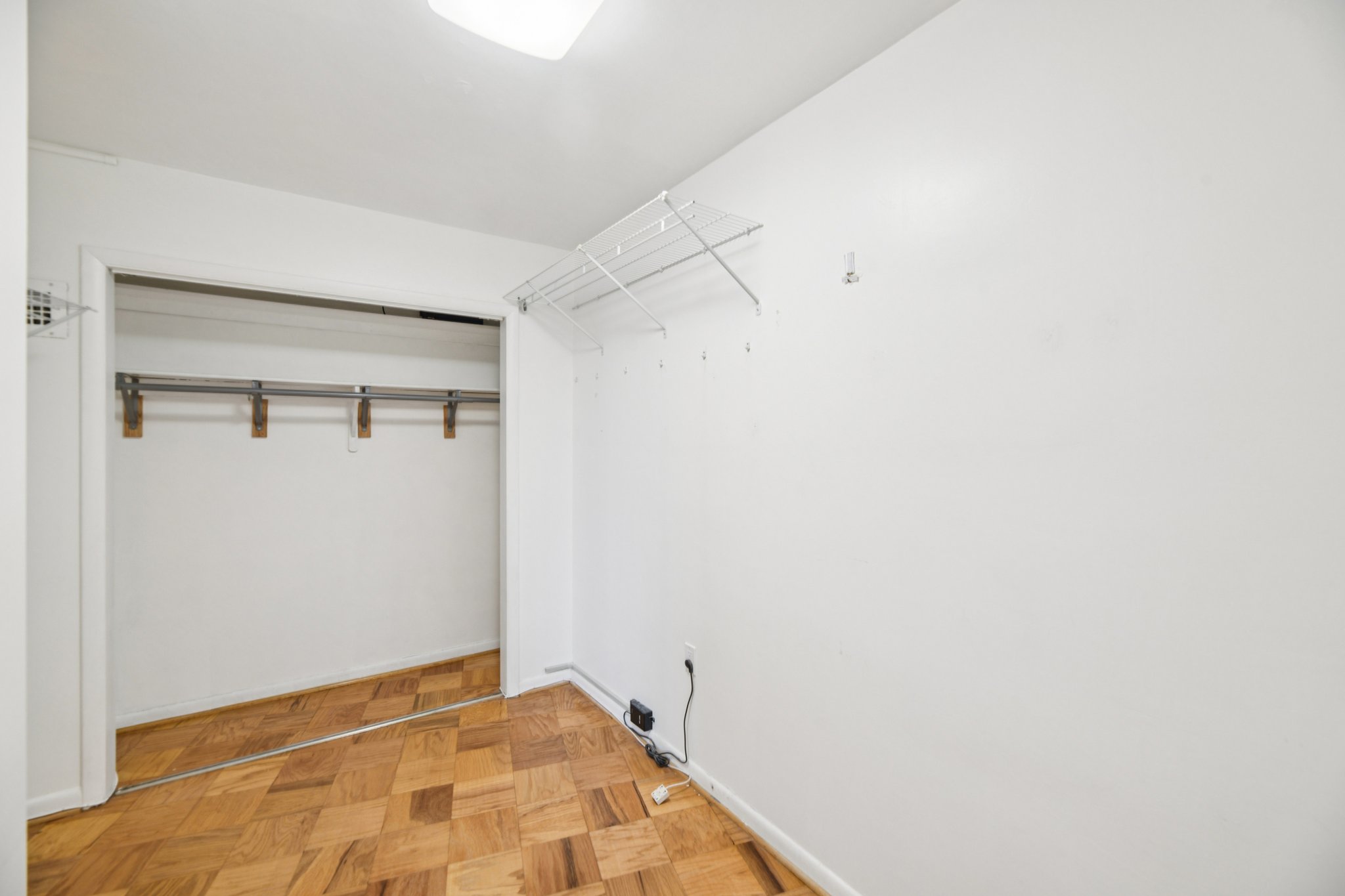 Rockville Pike 704-S0201-020.jpg