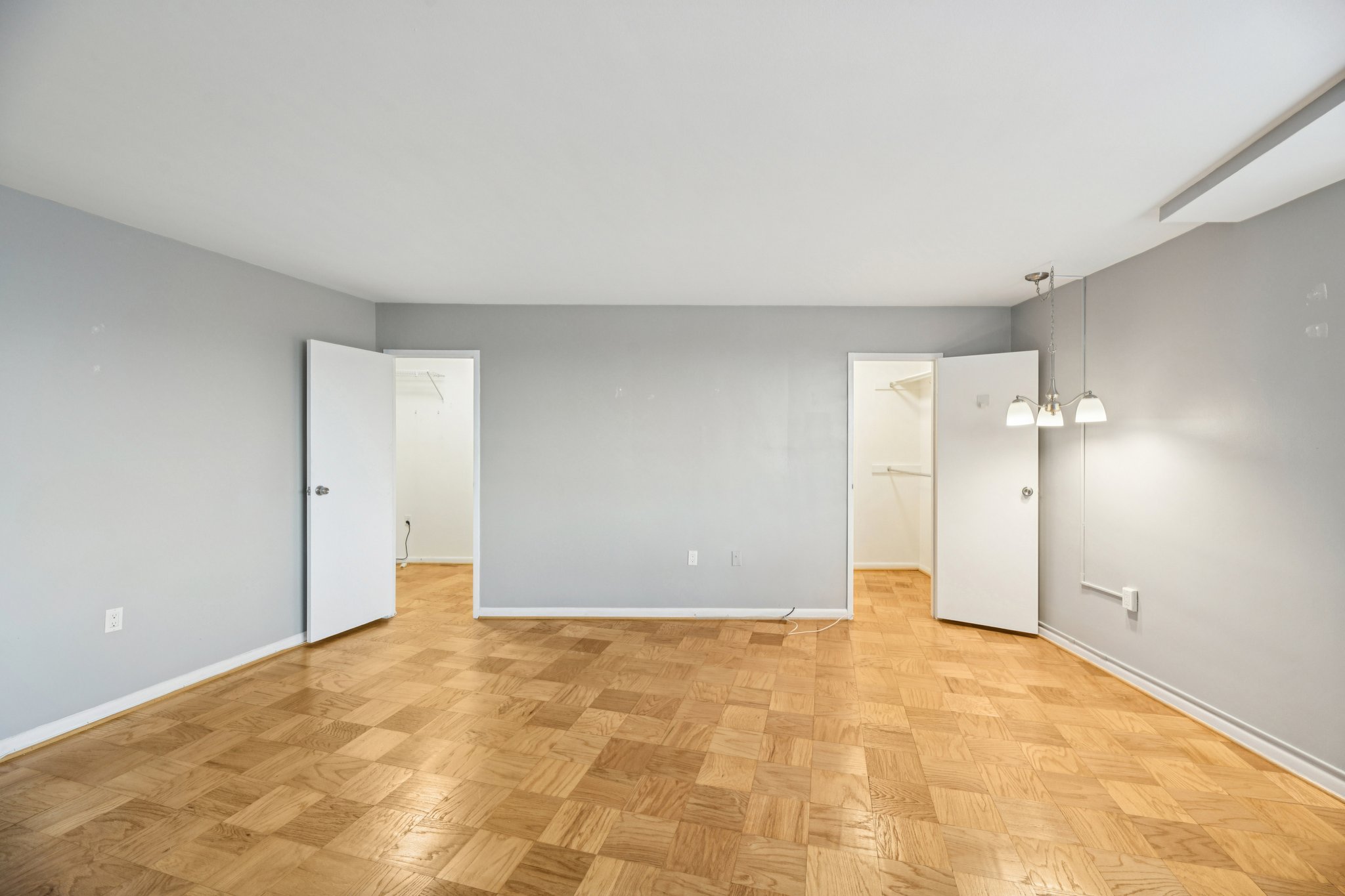 Rockville Pike 704-S0201-024.jpg