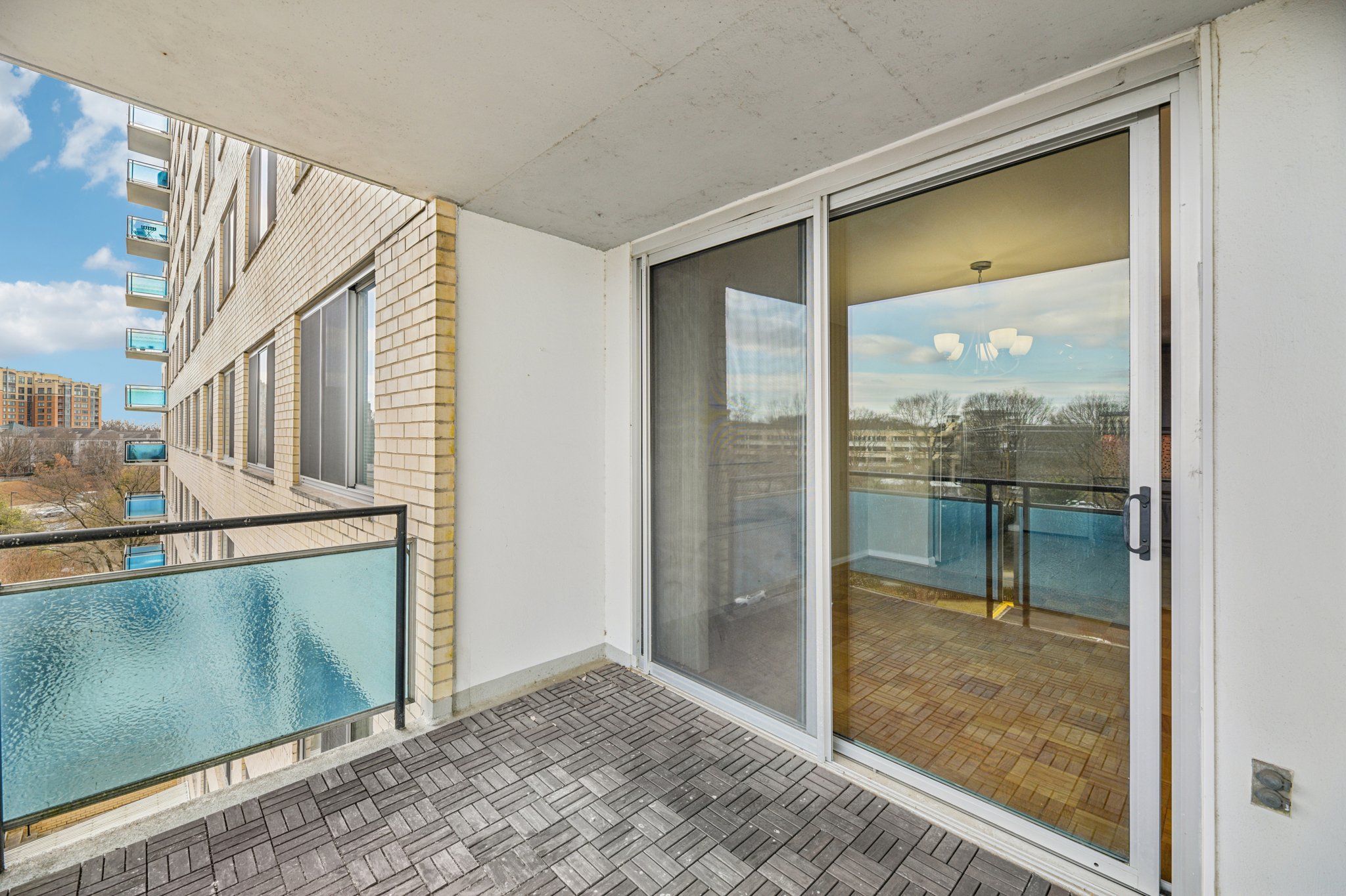 Rockville Pike 704-S0201-040.jpg