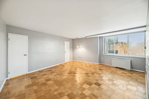 Rockville Pike 704-S0201-027.jpg