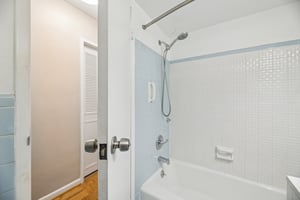 Rockville Pike 704-S0201-031.jpg