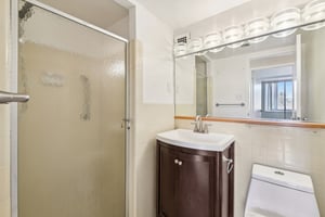 Rockville Pike 704-S0201-032.jpg