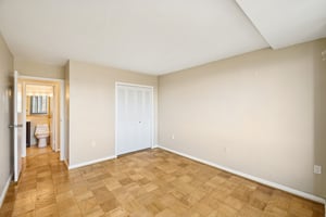 Rockville Pike 704-S0201-034.jpg