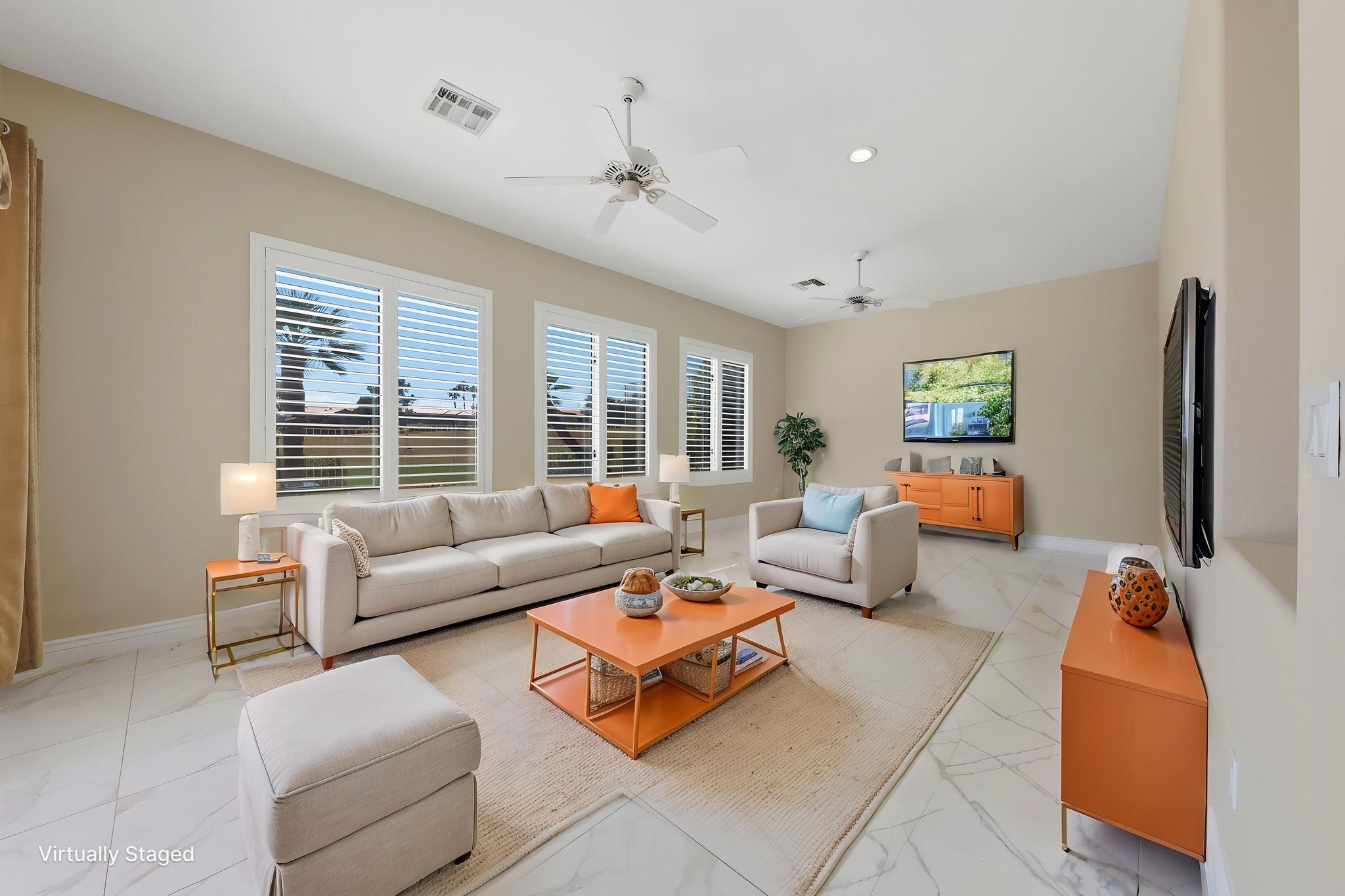 8J0A0338 virtually staged.jpeg