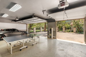 3.5-Car Garage