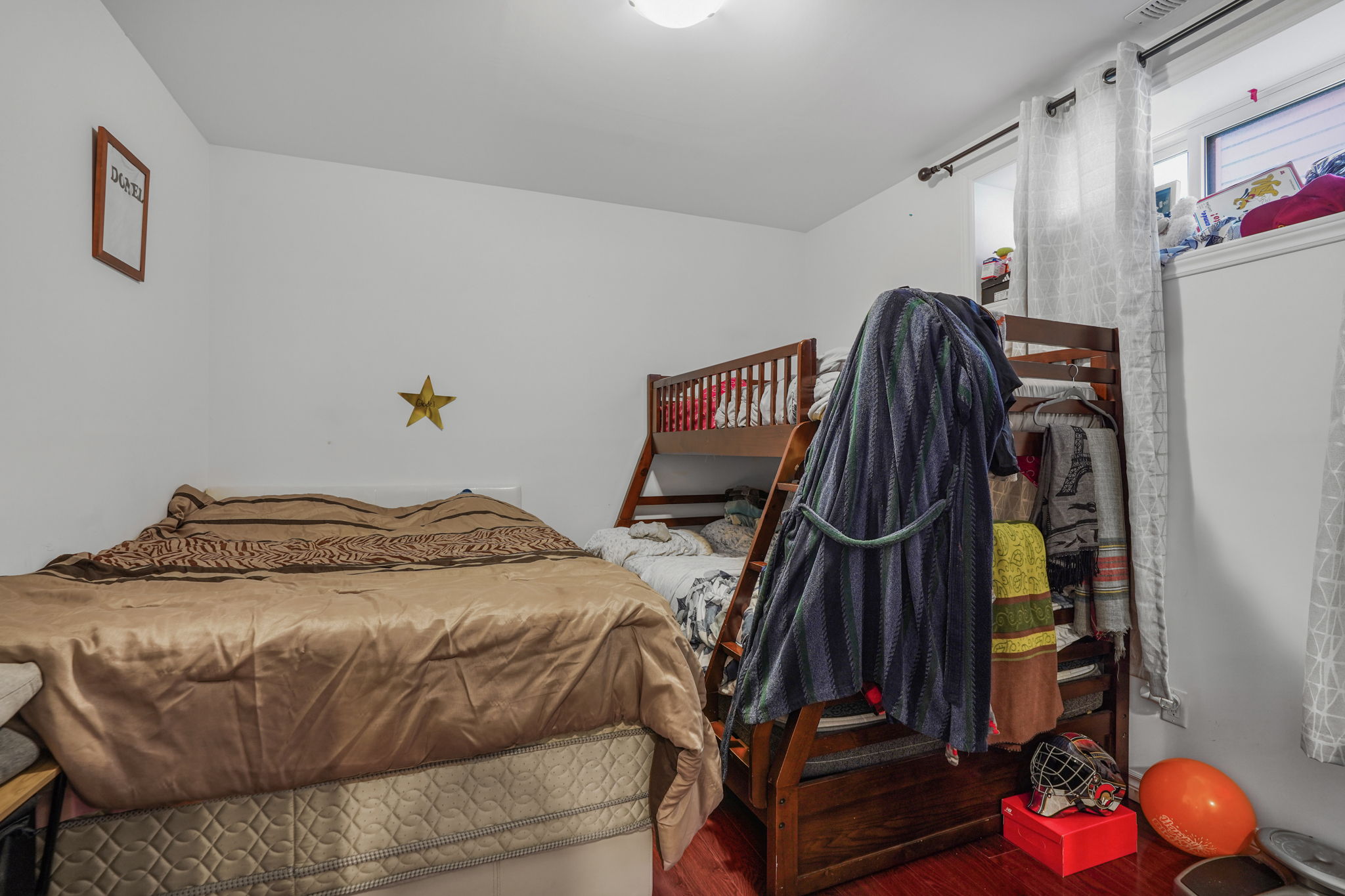  Photo 23