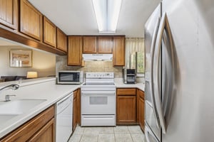 S Highland St-S1101-013.jpg