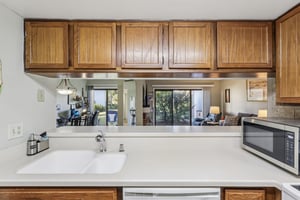 S Highland St-S1101-014.jpg