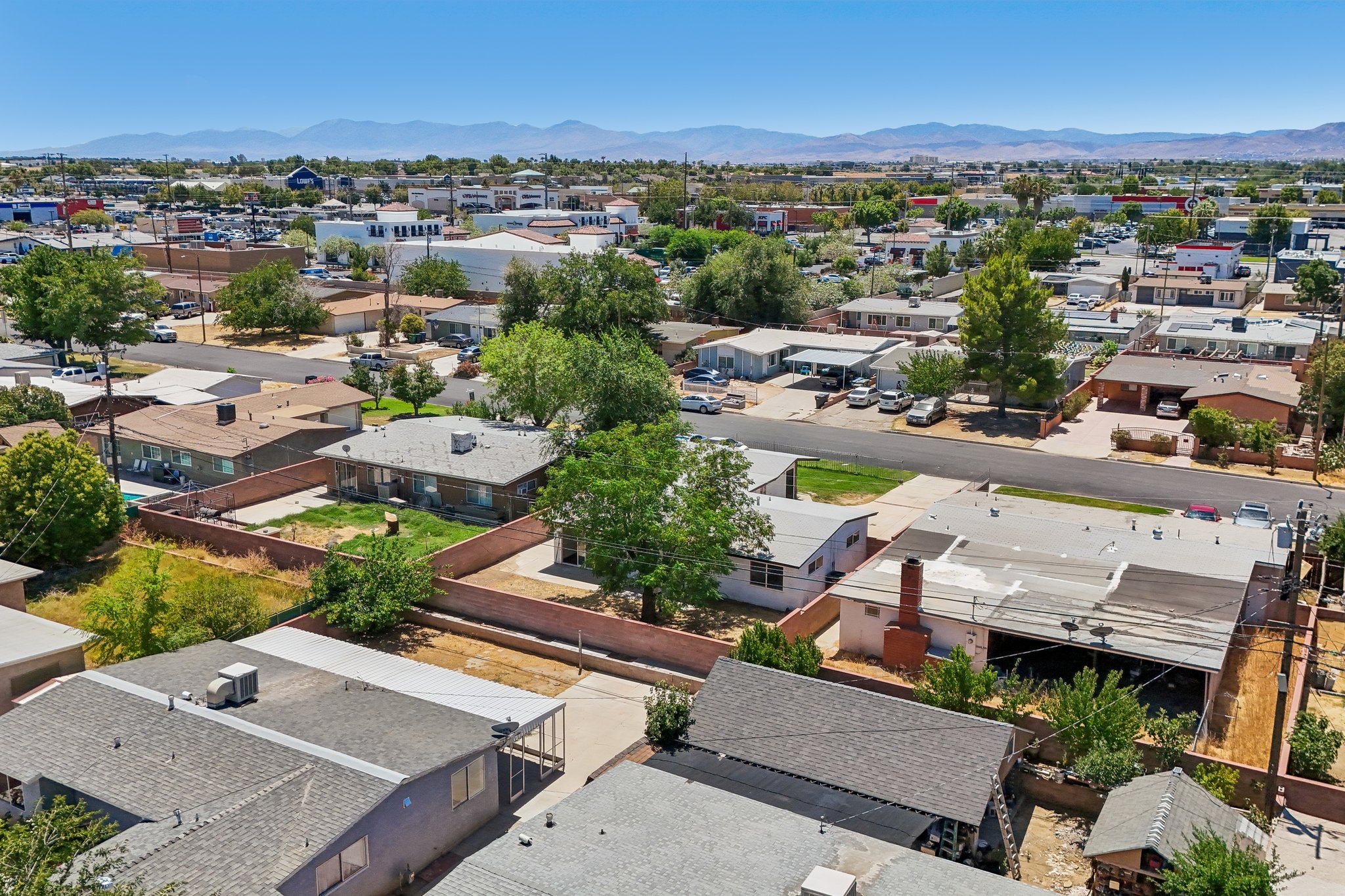 W Avenue J14-S2407-028.jpg