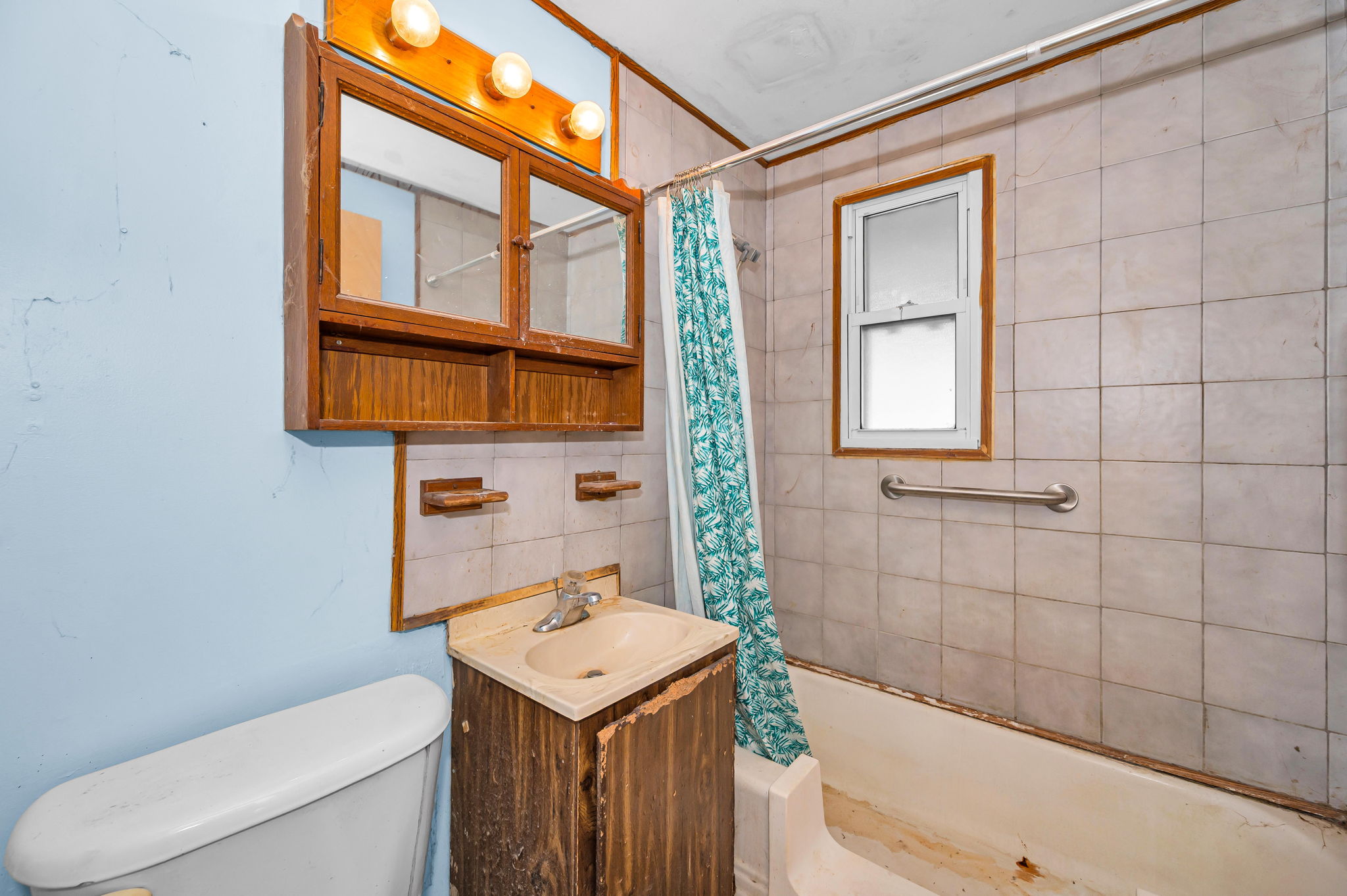 Bathroom1b