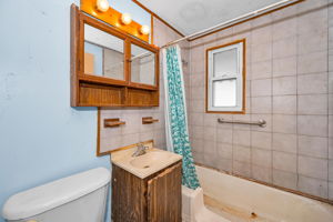 Bathroom1b